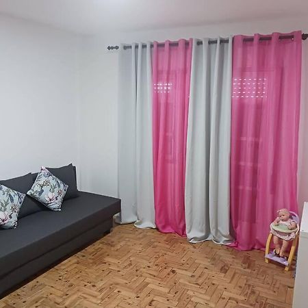 Simpatico Apartamento No Centro Lissabon Exterior foto