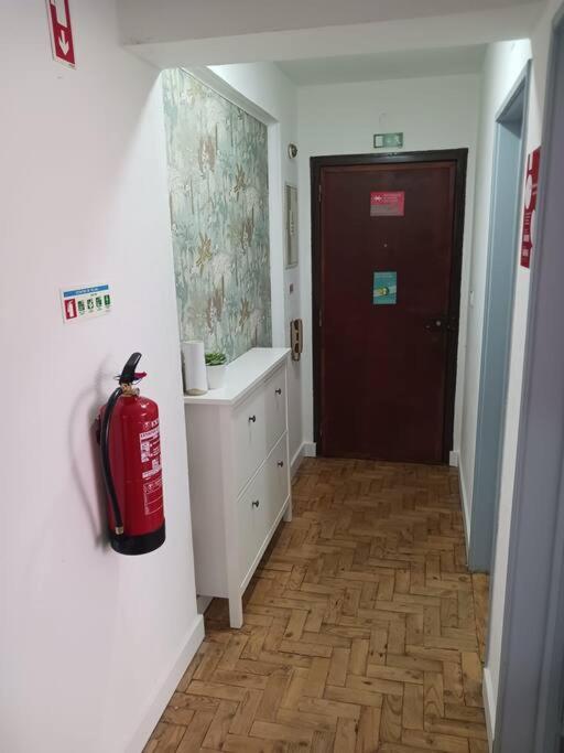 Simpatico Apartamento No Centro Lissabon Exterior foto