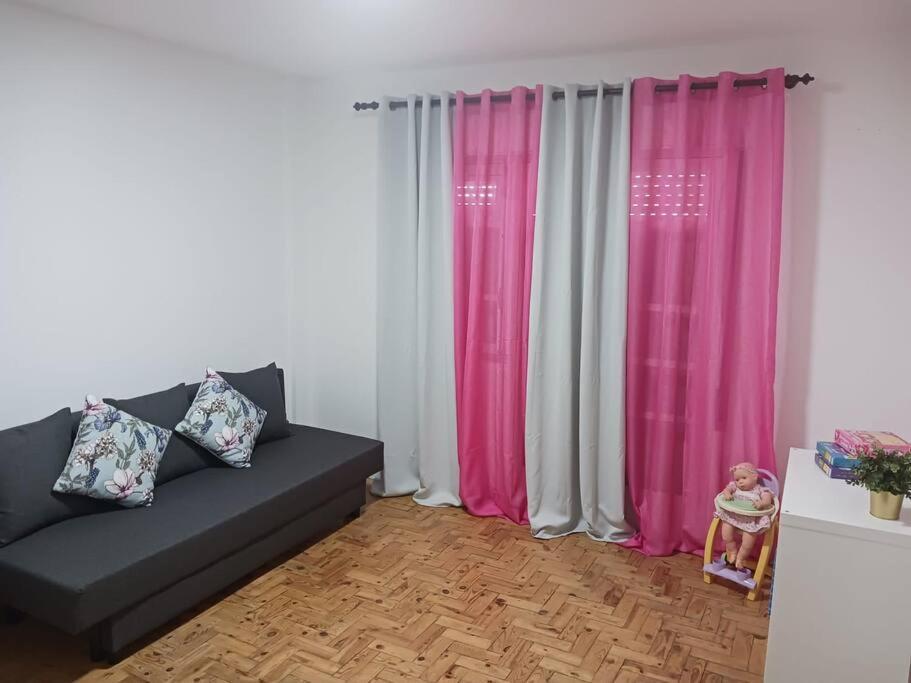 Simpatico Apartamento No Centro Lissabon Exterior foto